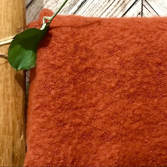 Soft acrylic scarf in rust - Picture 3 of 4